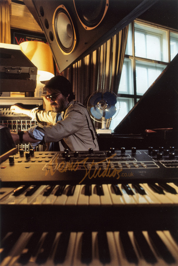 vangelis_nemostudios_co_uk_1.jpg