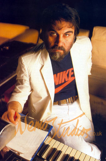 Vangelis at the studio - Refresh page if no image visible